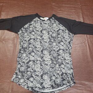 Lularoe black white paisley Randy baseball t shirt Sz M GUC